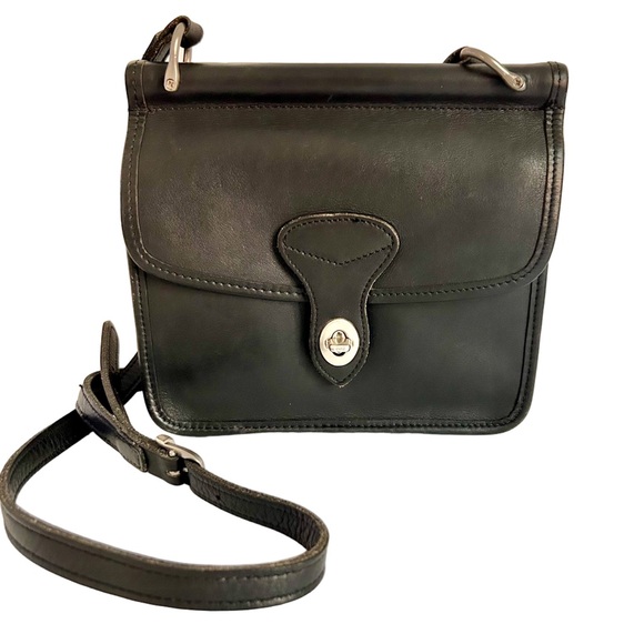 jack georges Handbags - Jack George’s Vintage Black Leather Crossbody Bag